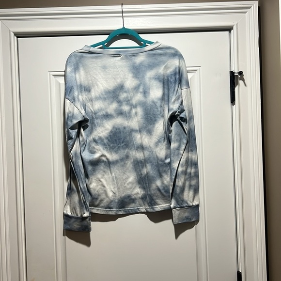Blue and White Tie-Dye Long Sleeve Shirt Size M - Picture 2 of 2
